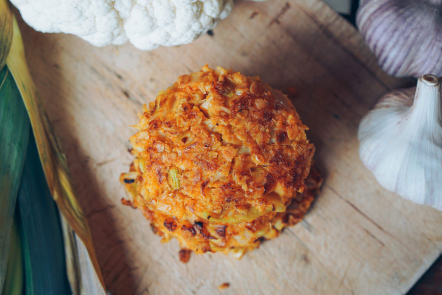 Hamburguesas de coliflor, puerros y avena