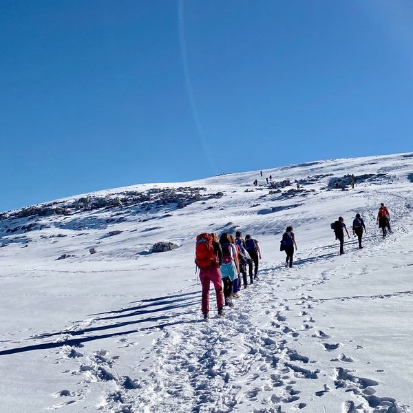 Retiro de Fin de Año 2020 y Año Nuevo 2021 Casa Cuadrau Yoga y Senderismo Pirineos