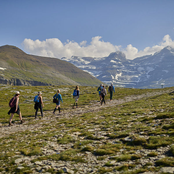 casa-cuadrau-monte-perdido-pirineos-yoga-meditacion-senderismo-retiros