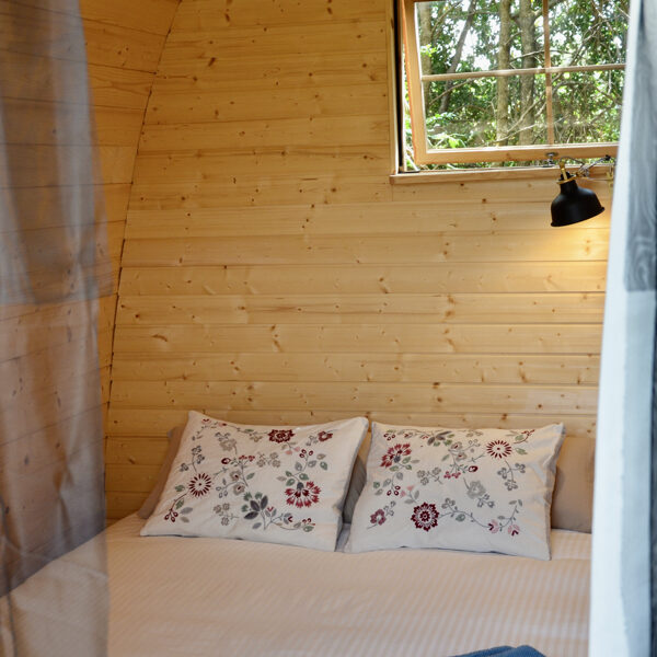 wooden-cabin02
